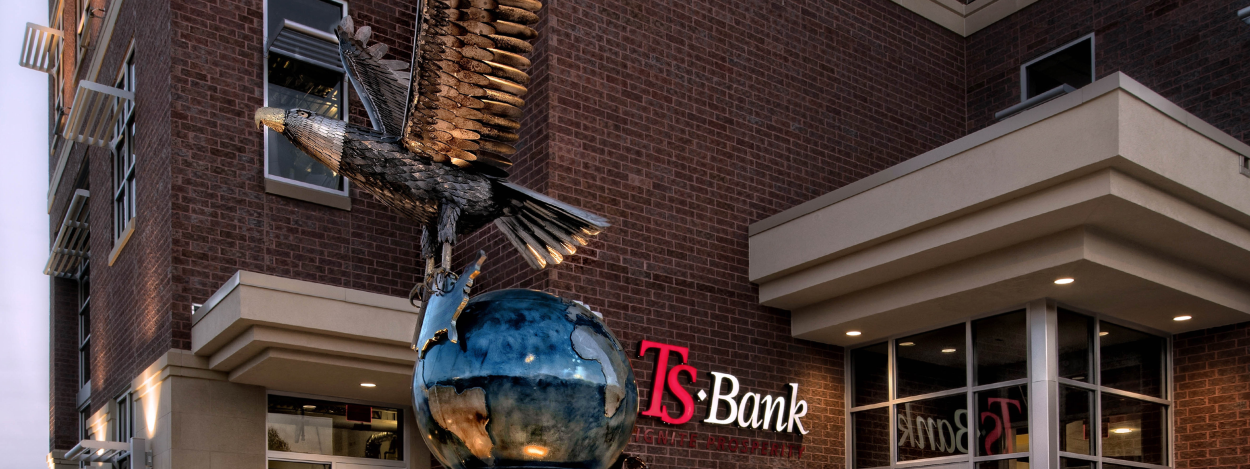 TS Bank announces two team members promotions